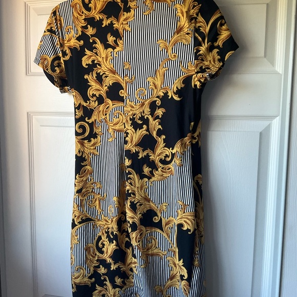 iris Black and Gold Baroque V-Neck Mini Dress - Picture 5 of 5